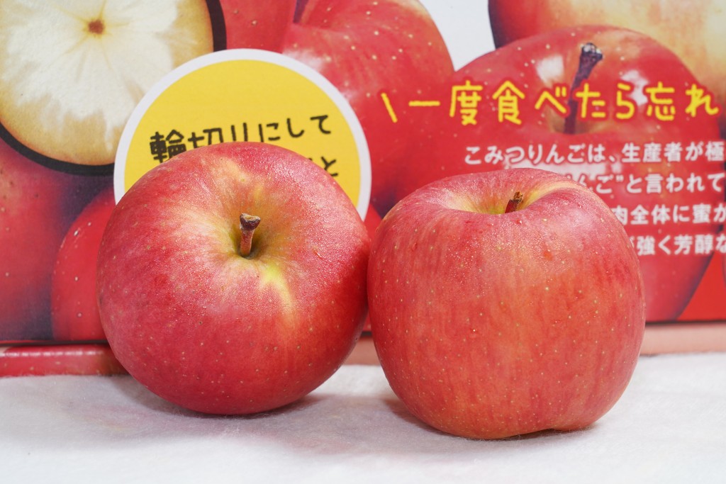 蜜入富士蘋果味道濃郁甜度極高，糖度達16度或以上。